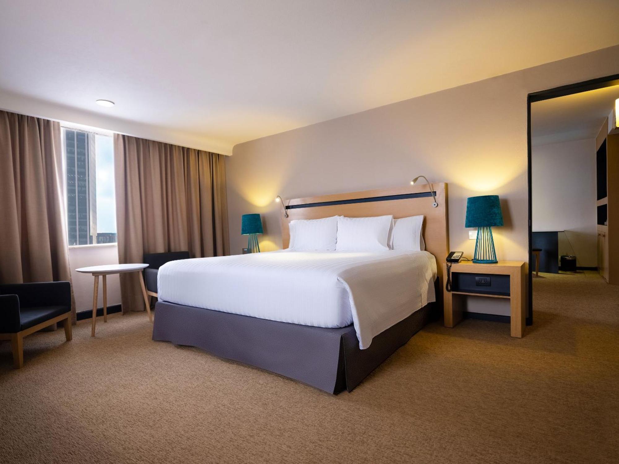 Hotel Galeria Plaza Reforma 4*